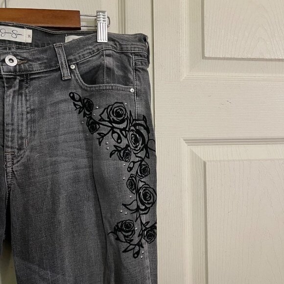 Jessica Simpson Womens Gray Mika Best Friend Floral Embroidered Cropped Jeans 31 - Picture 6 of 10